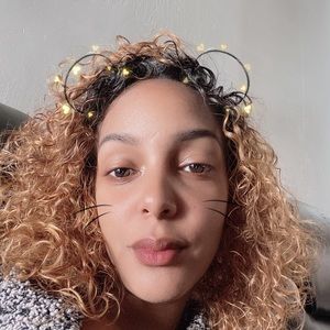 Meet your Posher, Mirna